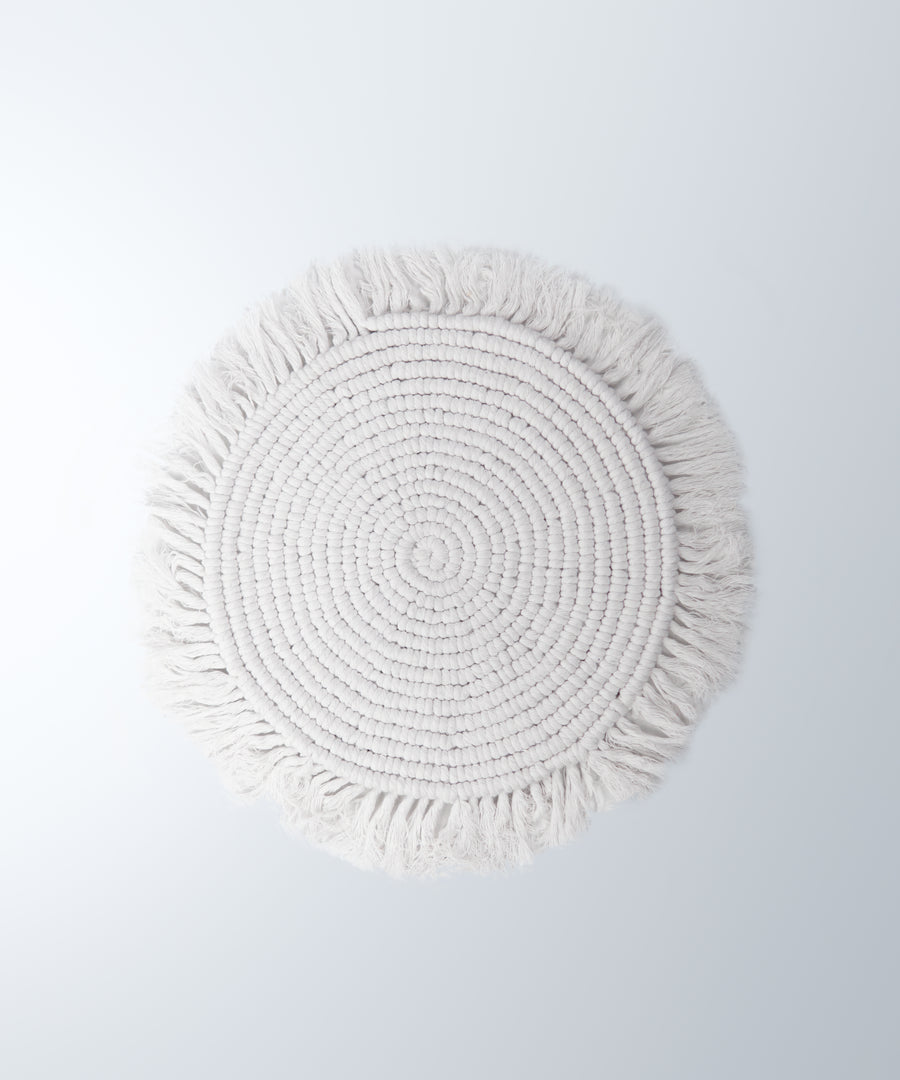 M'Goun Handmade Cotton White Fringed Round Placemat