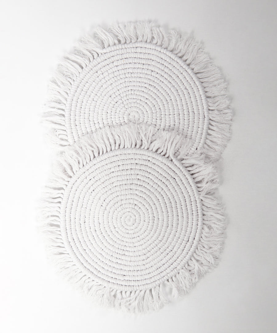 M'Goun Handmade Cotton White Fringed Round Placemat